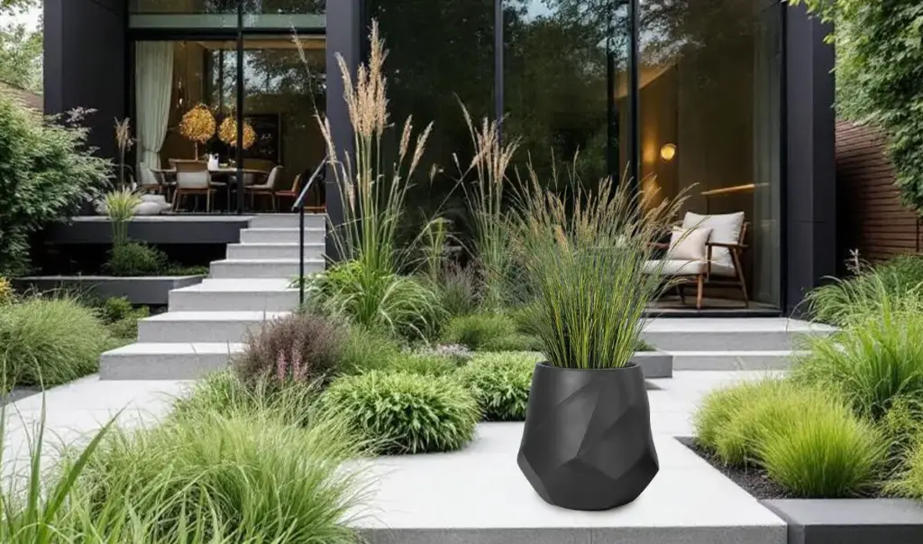 Minimalist Planters: What Modern Designers Choose